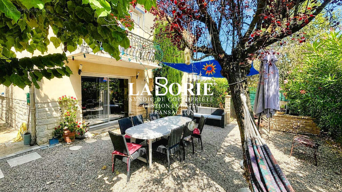 Maison 158 m² à Roquemaure  - photo 4
