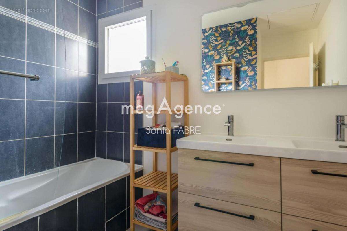 Maison à BOUGUENAIS