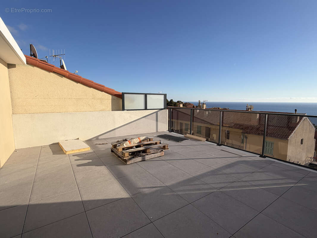 Appartement à CAP-D'AIL