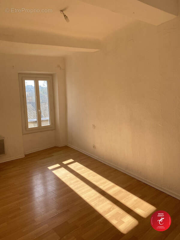 Chambre 2 - Appartement à LA MOTTE