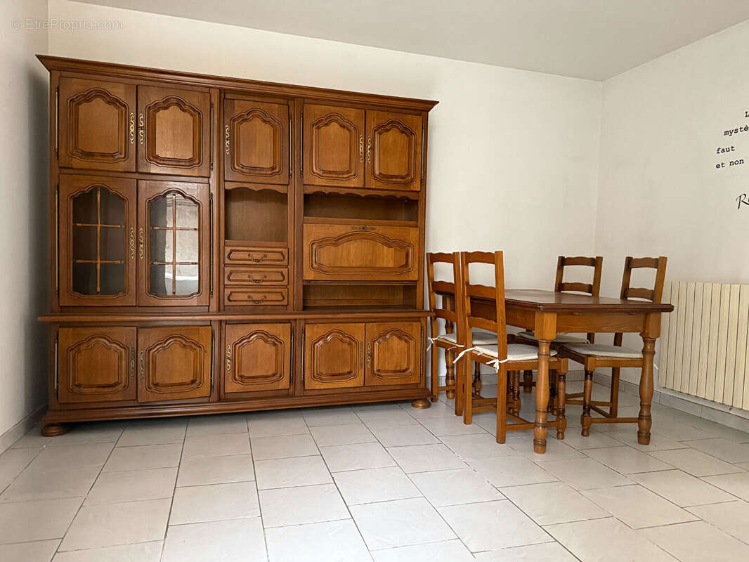 Appartement à FOURCHAMBAULT