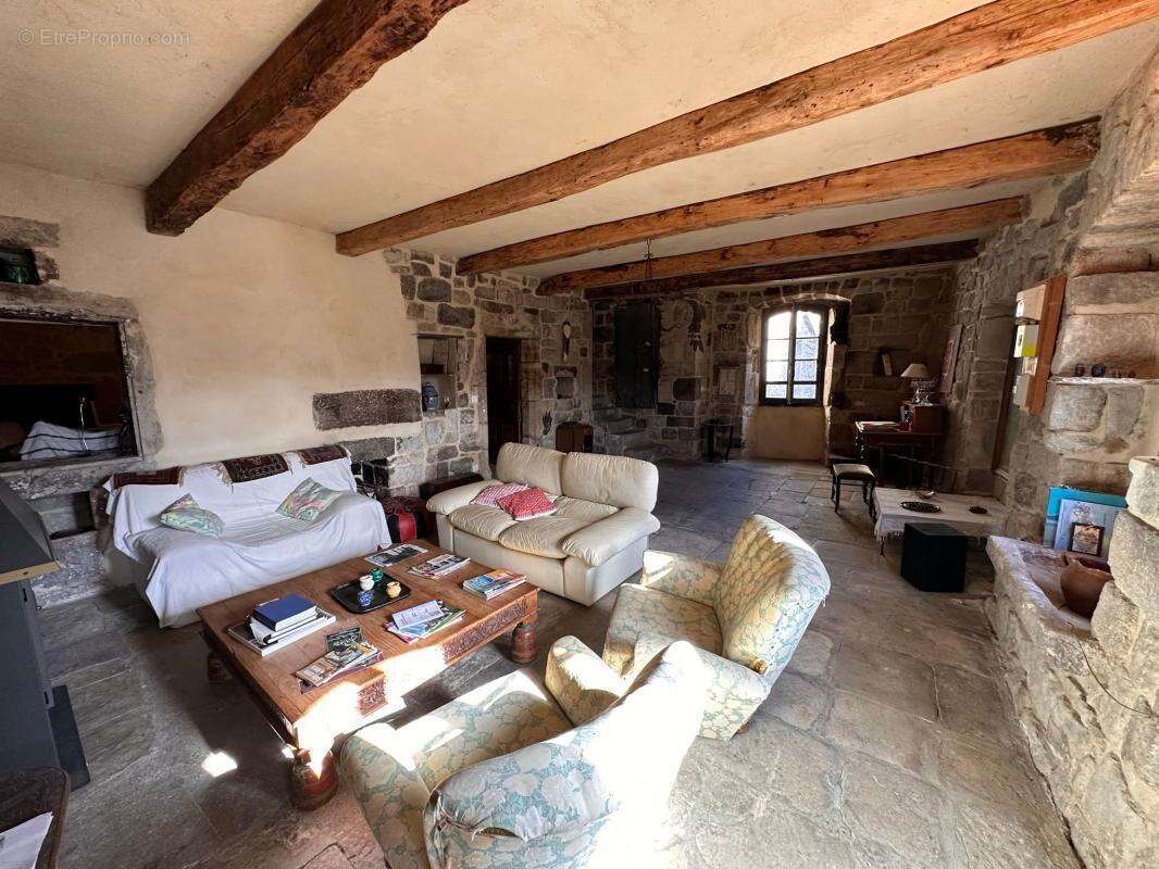 Maison en pierre avec terrasse - photo 4