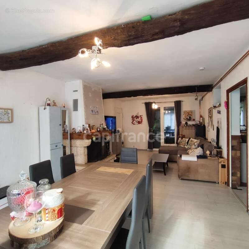 Maison à LES AVENIERES