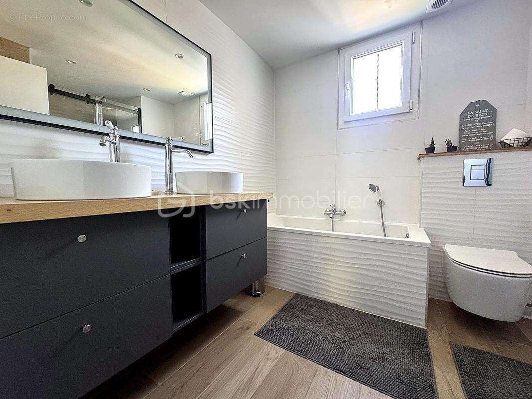 Maison à MAROLLES-EN-HUREPOIX