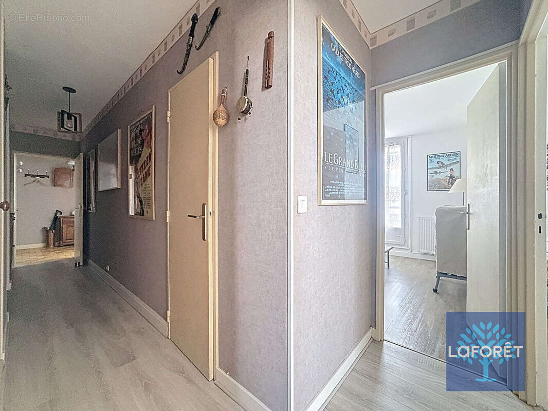 Appartement à CHILLY-MAZARIN