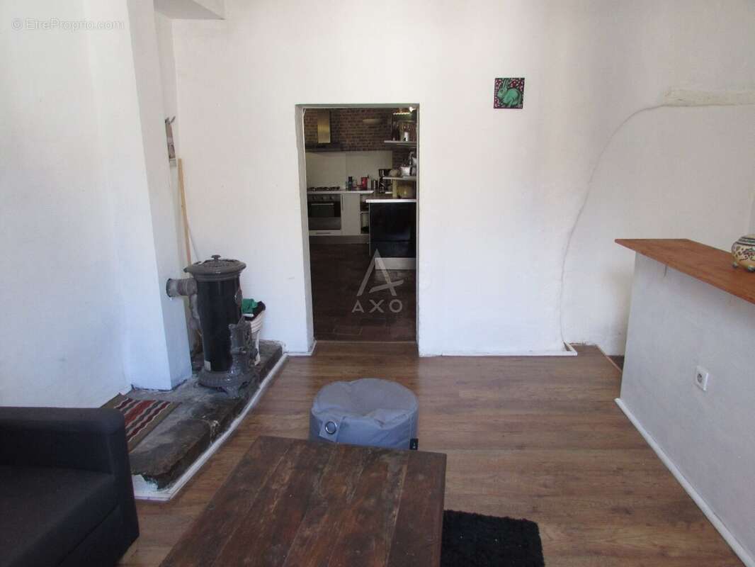 Maison à MONTPEYROUX