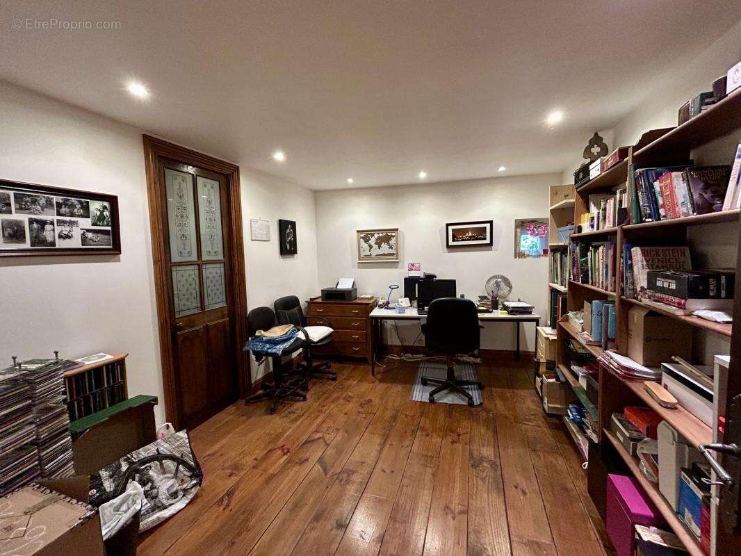 Superbe Longère en Pierre de 413 m2   6 Chambres - photo 7