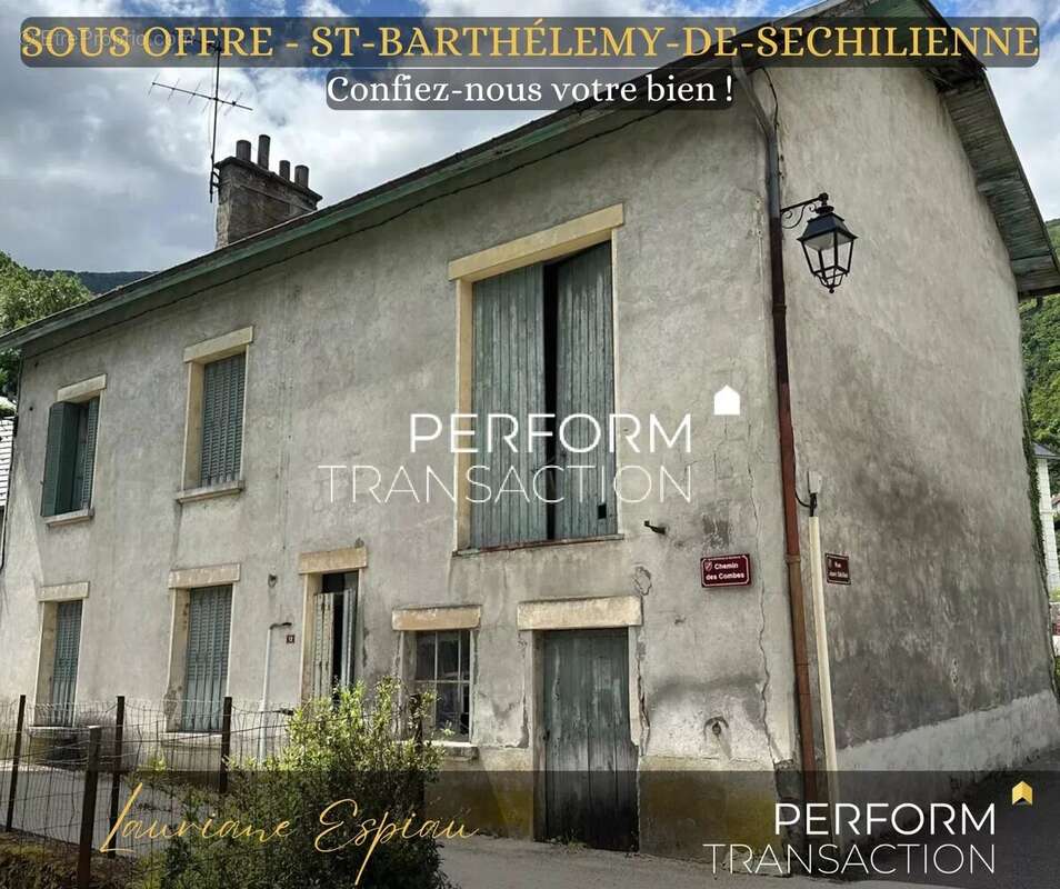 Maison à SAINT-BARTHELEMY-DE-SECHILIENNE