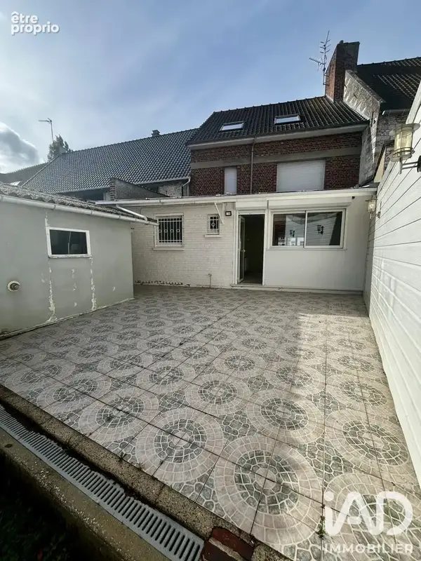 Photo 8