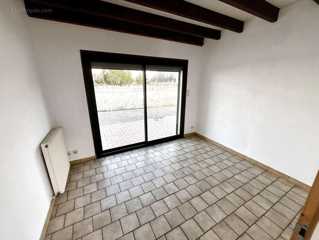 Maison à PAREMPUYRE