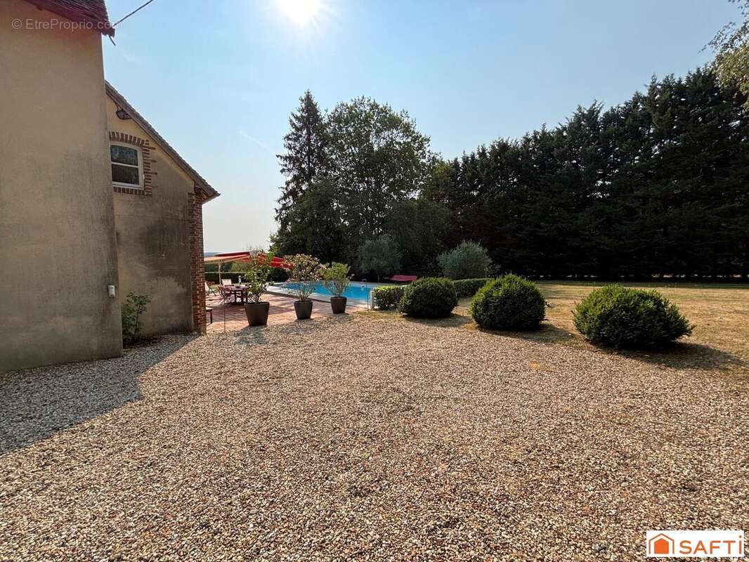 Maison 195 m² à Dracy  - photo 3