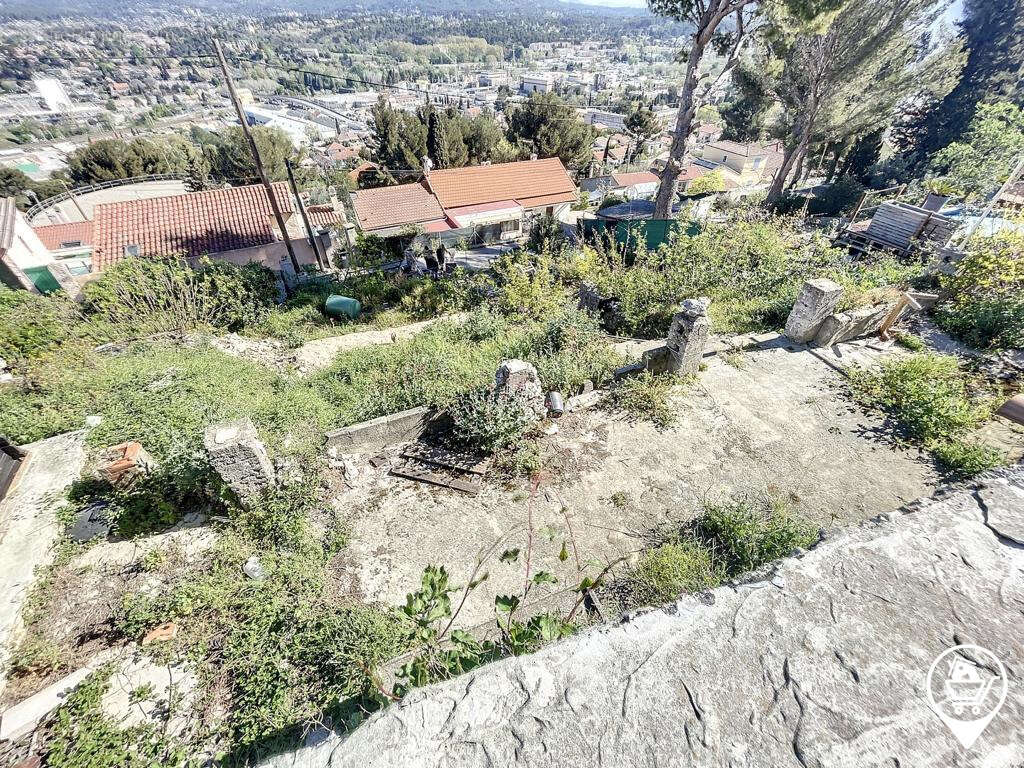 Terrain à MARSEILLE-11E