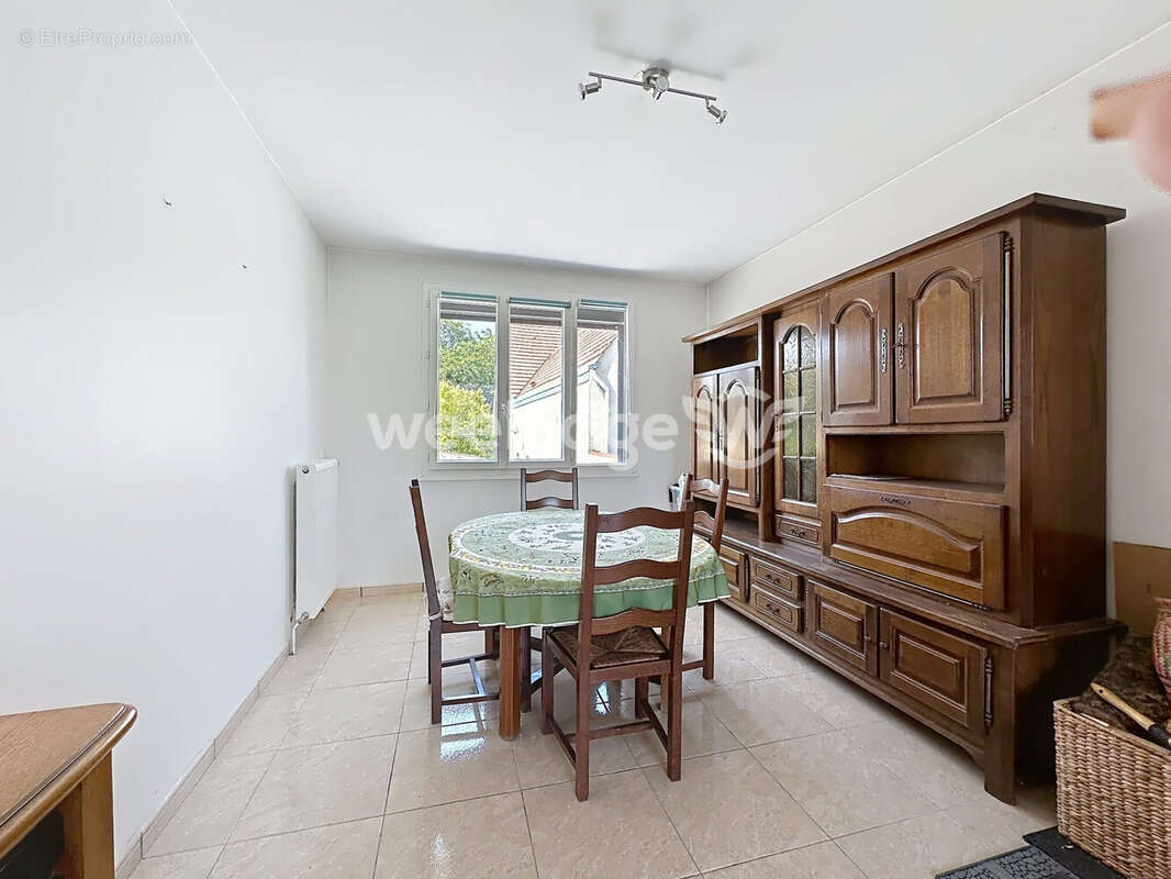 Maison 92 m² à Osny  - photo 4