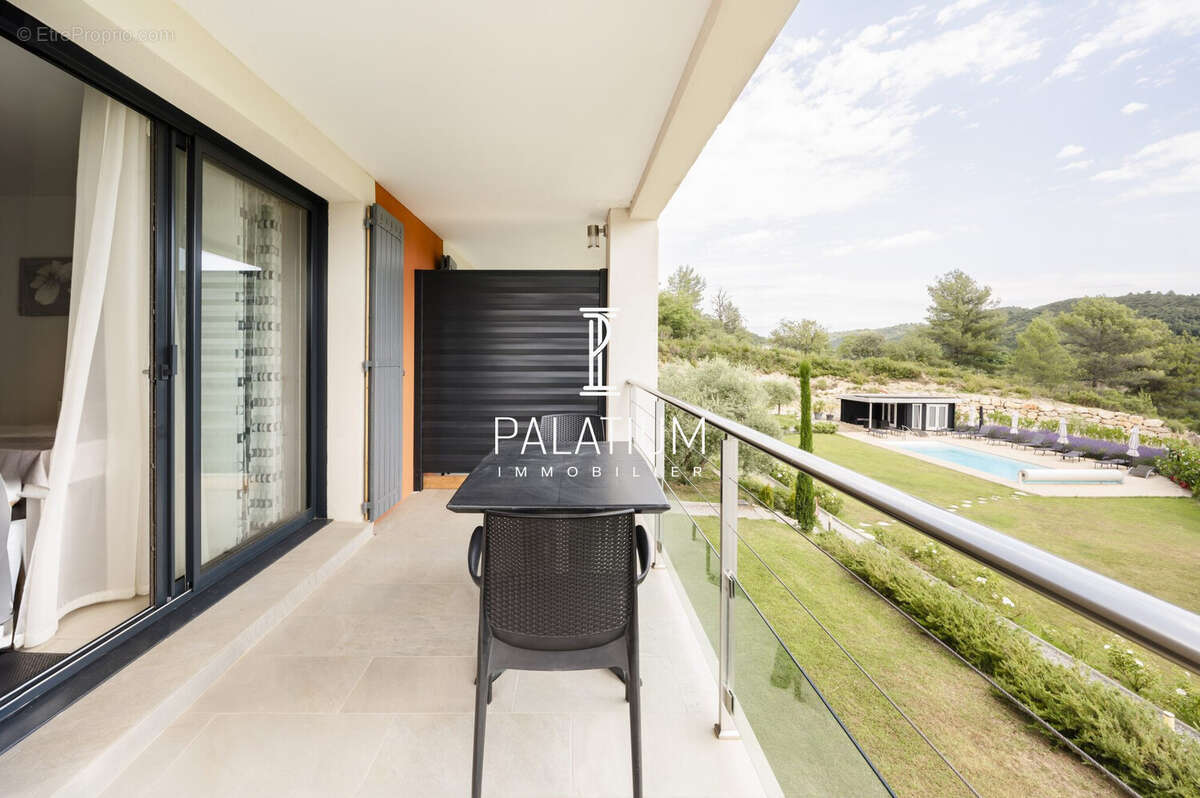 Appartement à GREOUX-LES-BAINS