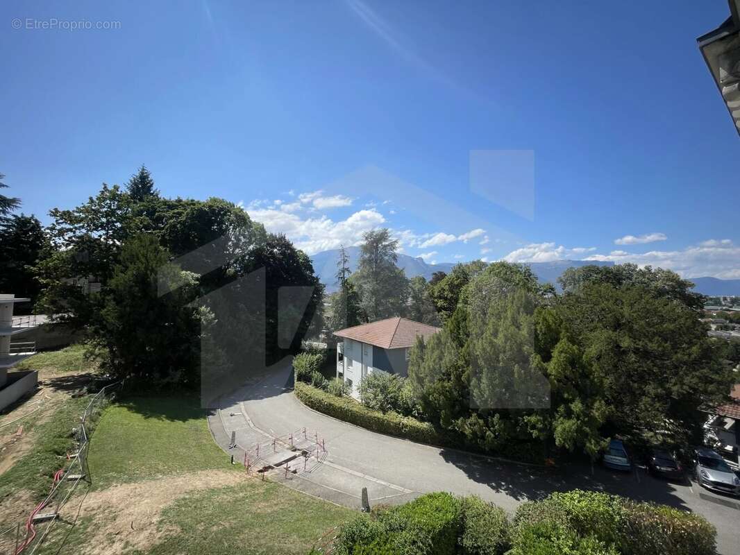 Appartement à POISAT