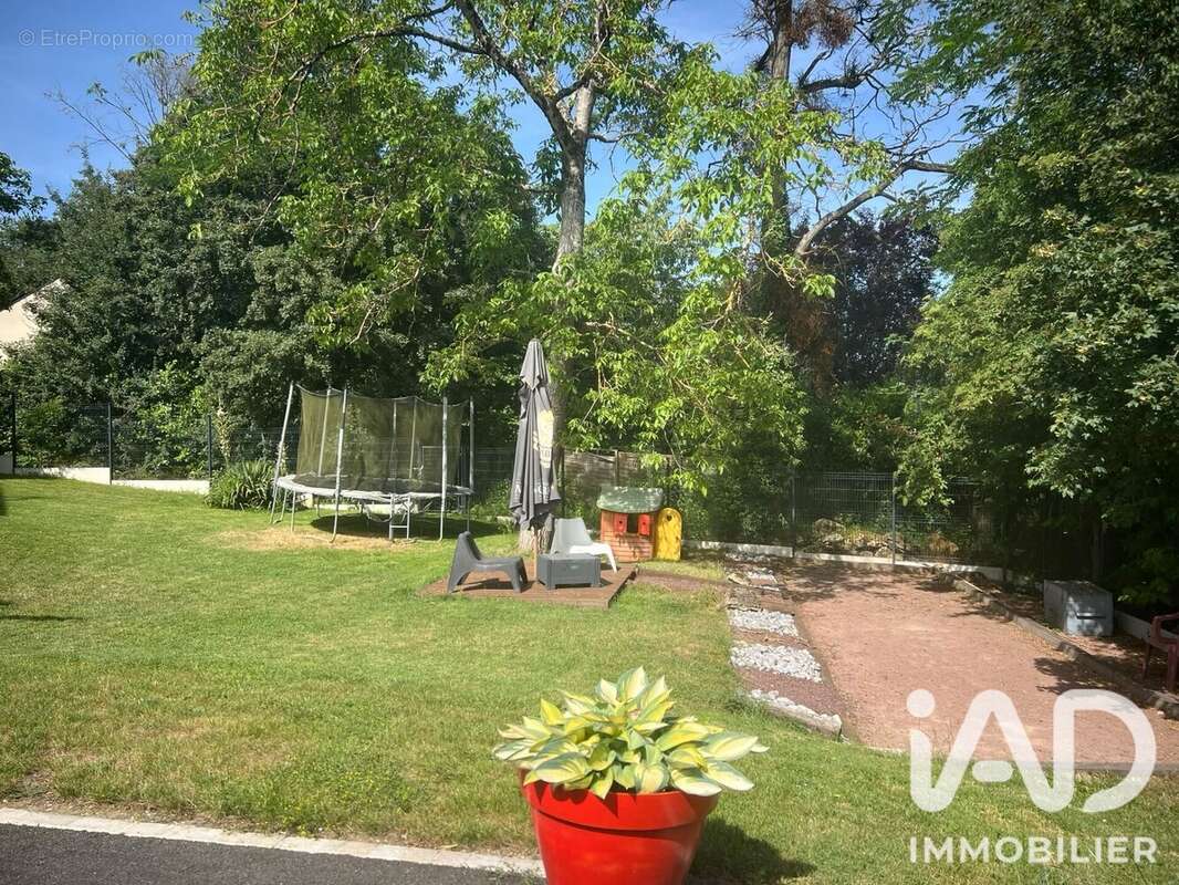 Photo 2 - Maison à SACHE