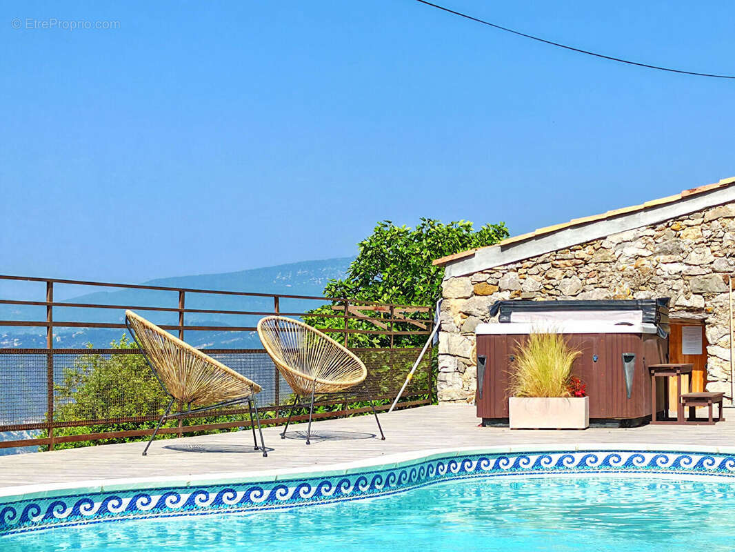 Maison à TOUET-DE-L'ESCARENE