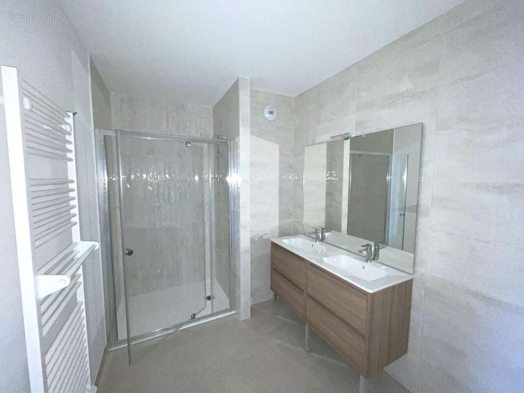 Appartement 68 m² à Pessac  - photo 4