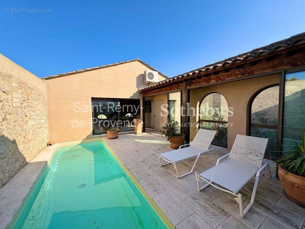 Maison à MAUSSANE-LES-ALPILLES