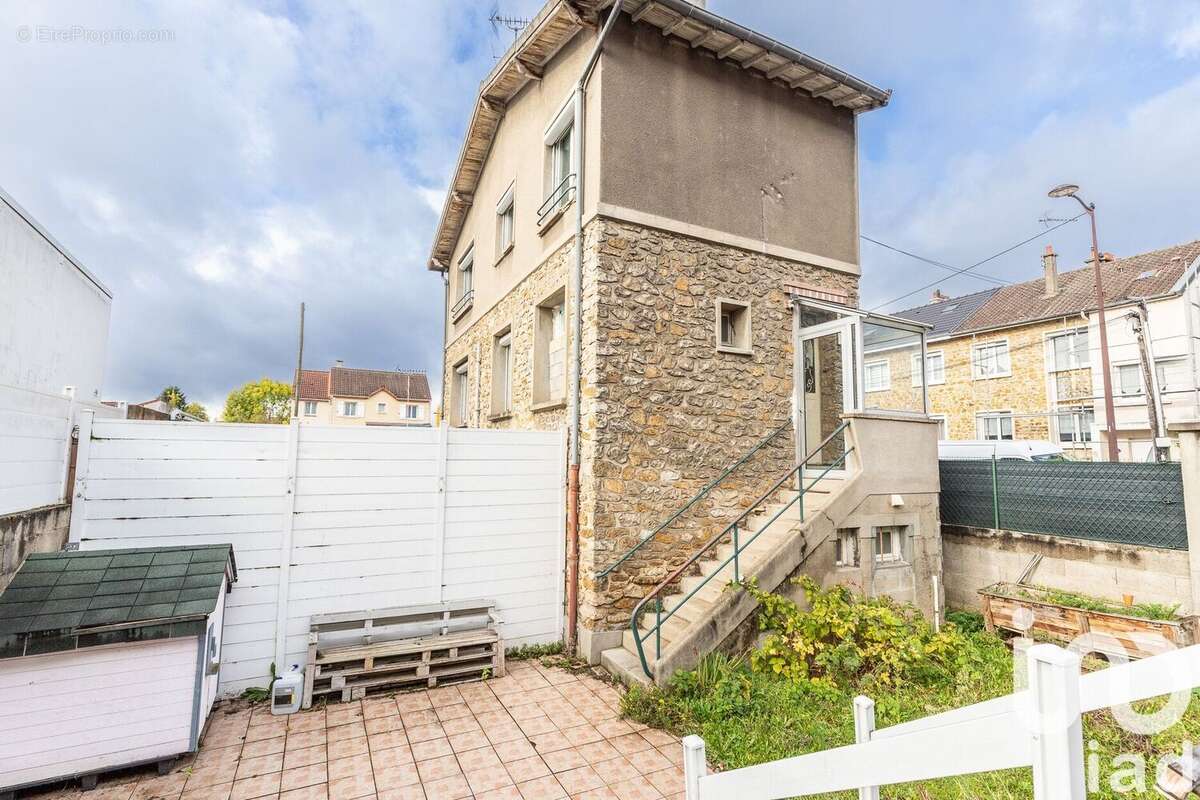 Photo 2 - Appartement à VIRY-CHATILLON