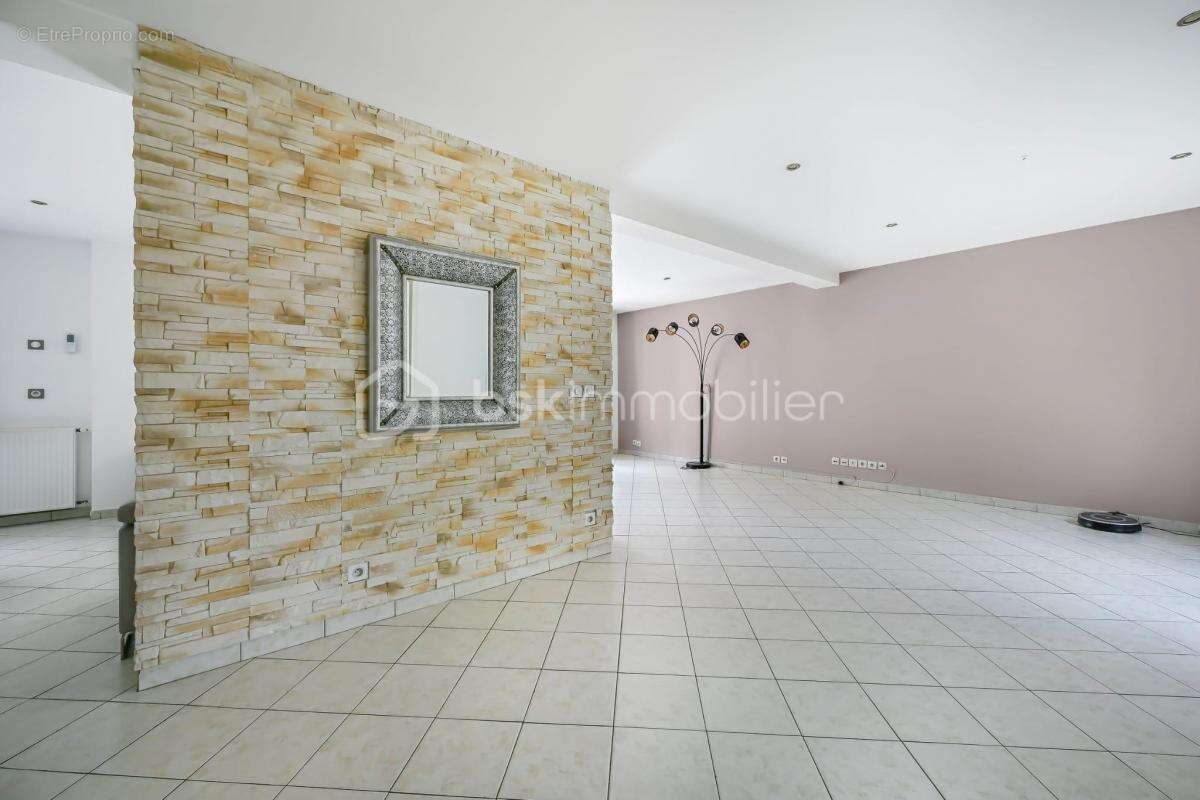 Maison à CORMEILLES-EN-PARISIS