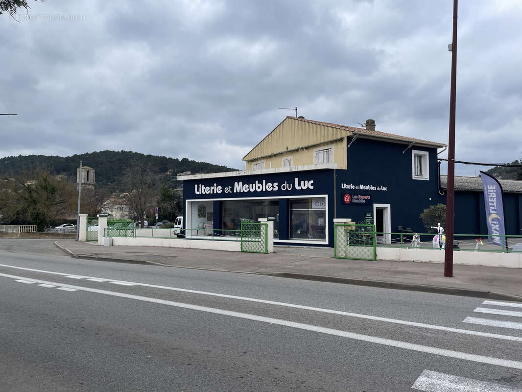 Commerce à LE LUC