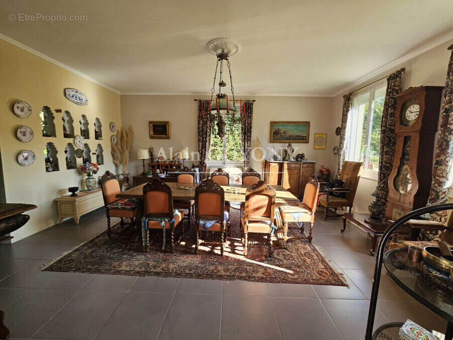 Maison à PONT-L&#039;EVEQUE