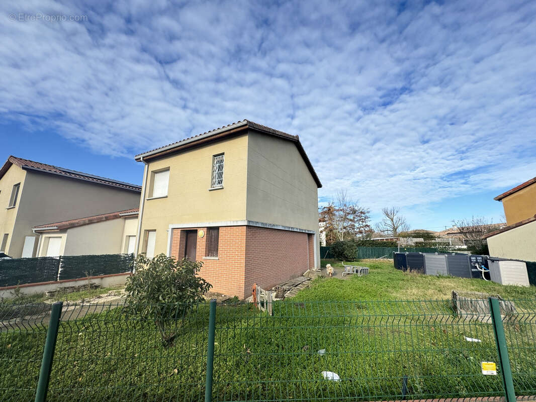 Maison à FROUZINS