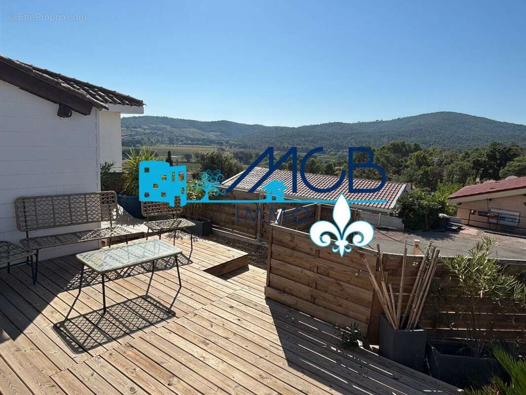 Maison à ROQUEBRUNE-SUR-ARGENS