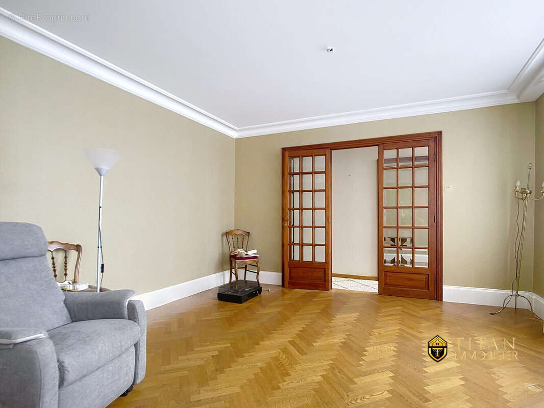  Maison mitoyenne de 106 m² avec un extérieur à Dunkerque (59430) - Maison à FORT-MARDYCK