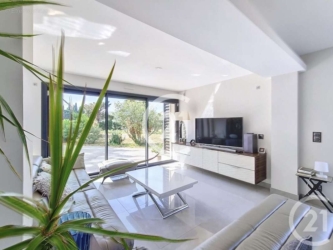 Maison à LATOUR-BAS-ELNE