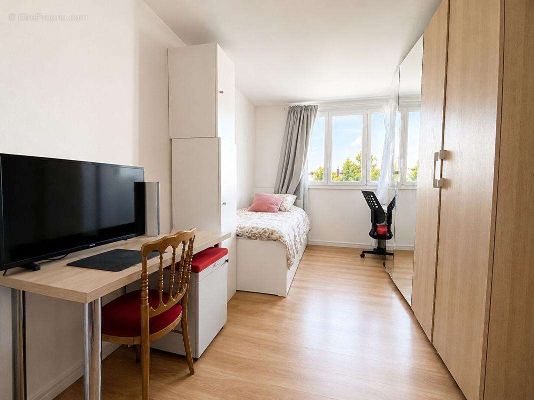 Appartement à COLOMBES