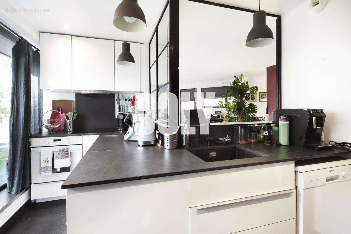 Appartement à PARIS-15E