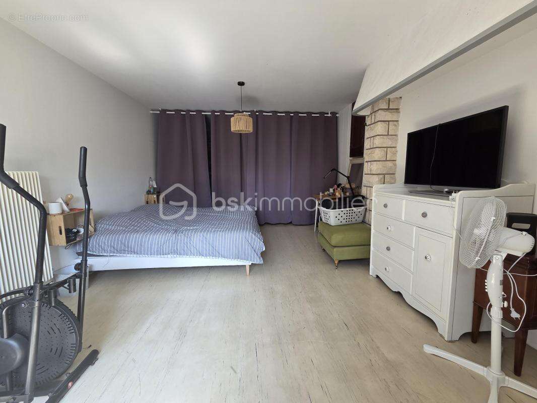 Maison à LIMALONGES