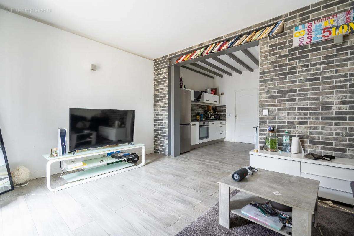 Appartement à ROMAINVILLE