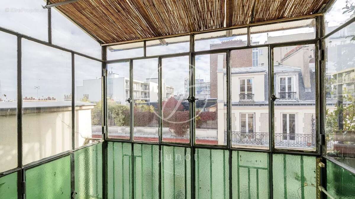 Appartement à PARIS-18E