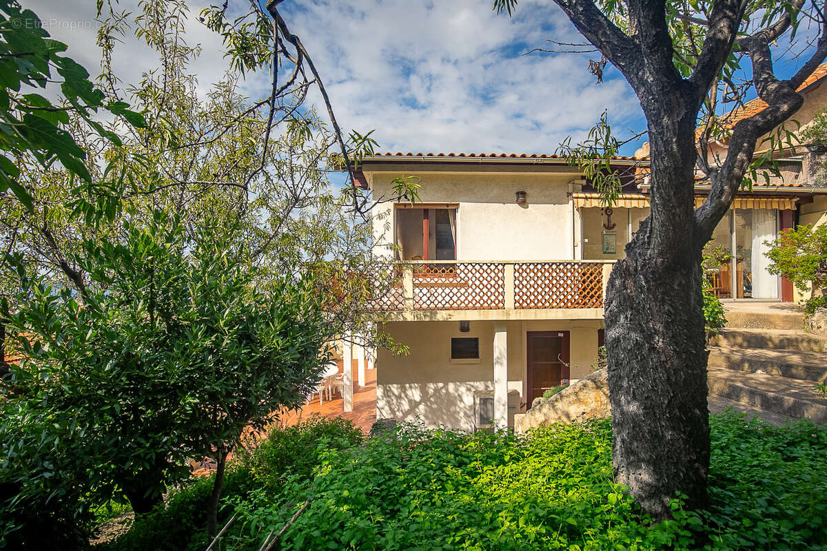 Maison à MARSEILLE-7E