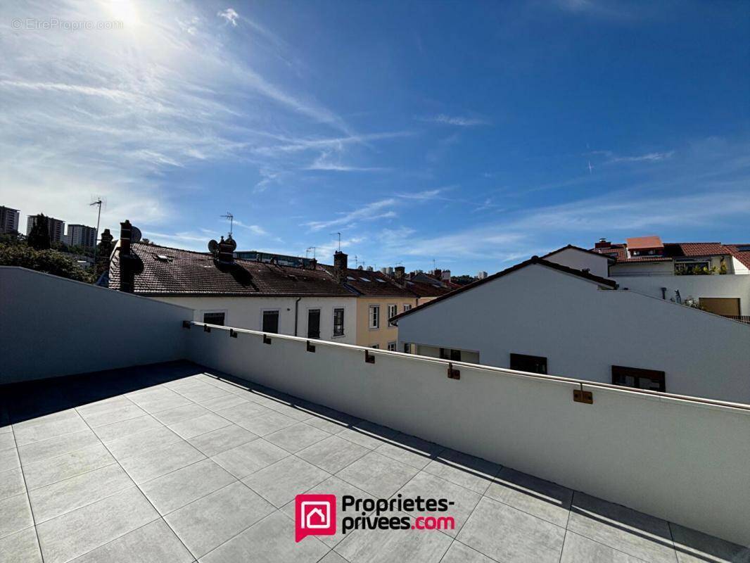 Appartement à LYON-9E