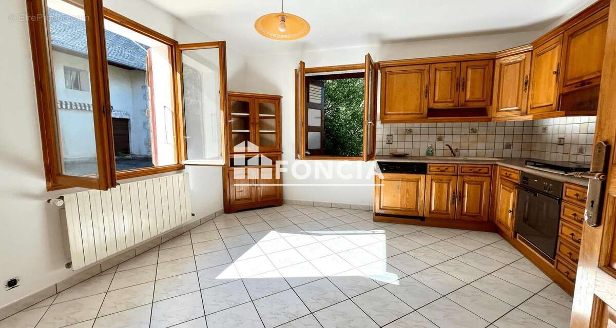 Maison à AVIERNOZ