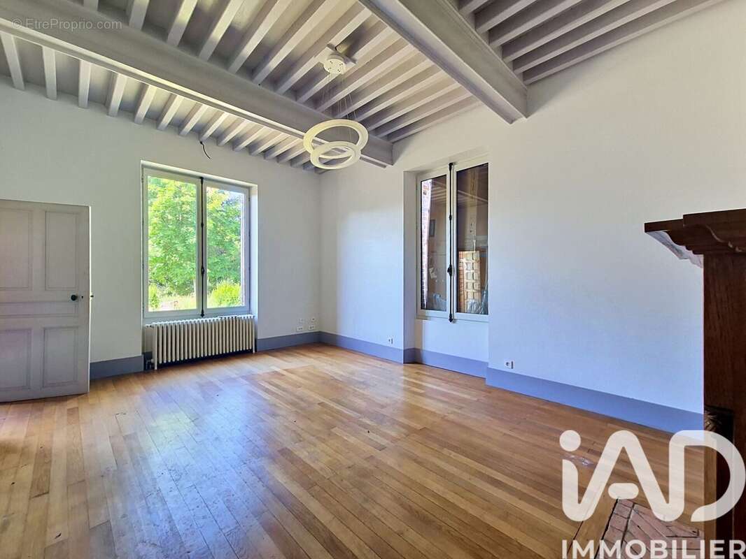 Maison 209 m² à Montbeugny  - photo 3