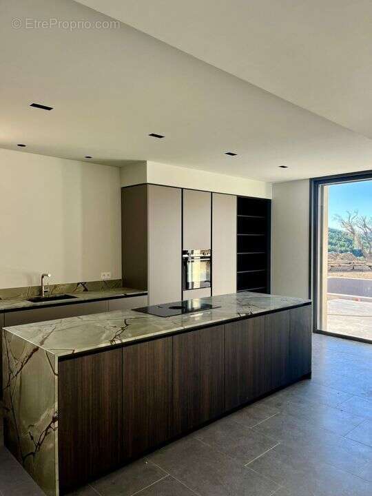 Maison à LA CADIERE-D'AZUR