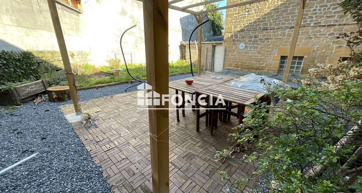 Maison à DOM-LE-MESNIL