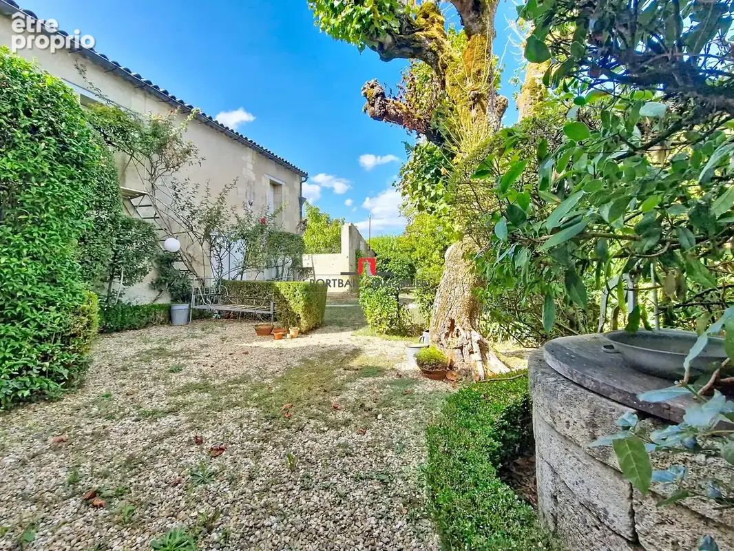 Maison 6 pièces 171 m² à vendre à Saint-Andre-De-Cubzac (33240) - photo 2