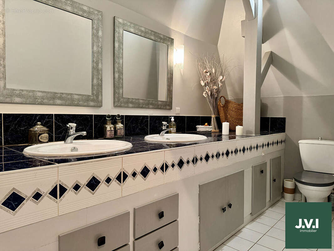 Maison à MONTMORENCY