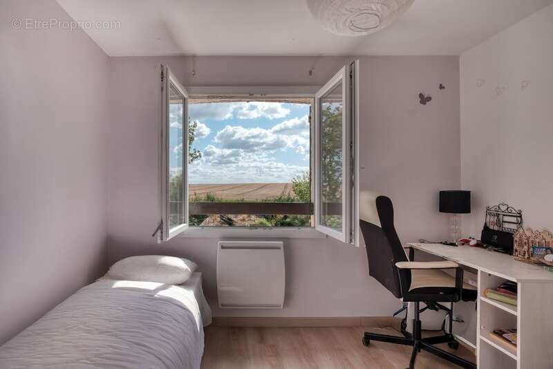 Maison à CERNAY-LA-VILLE