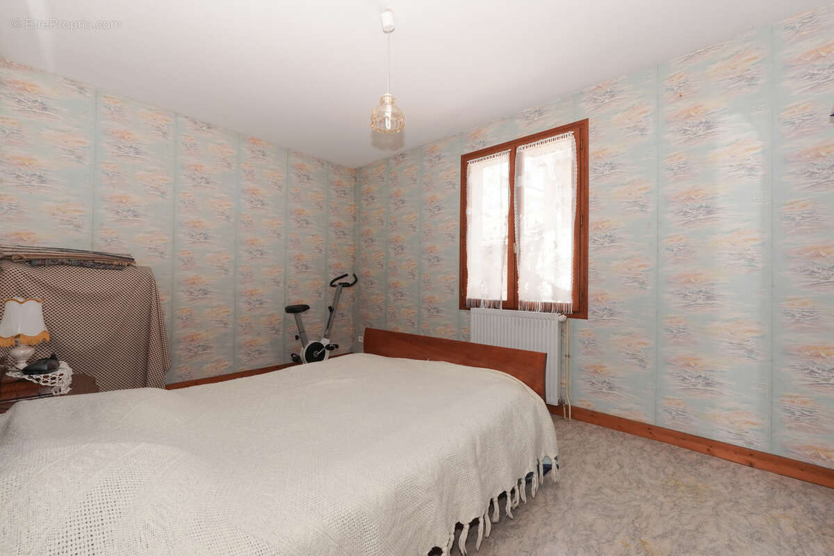 Maison à PONT-DU-CHATEAU