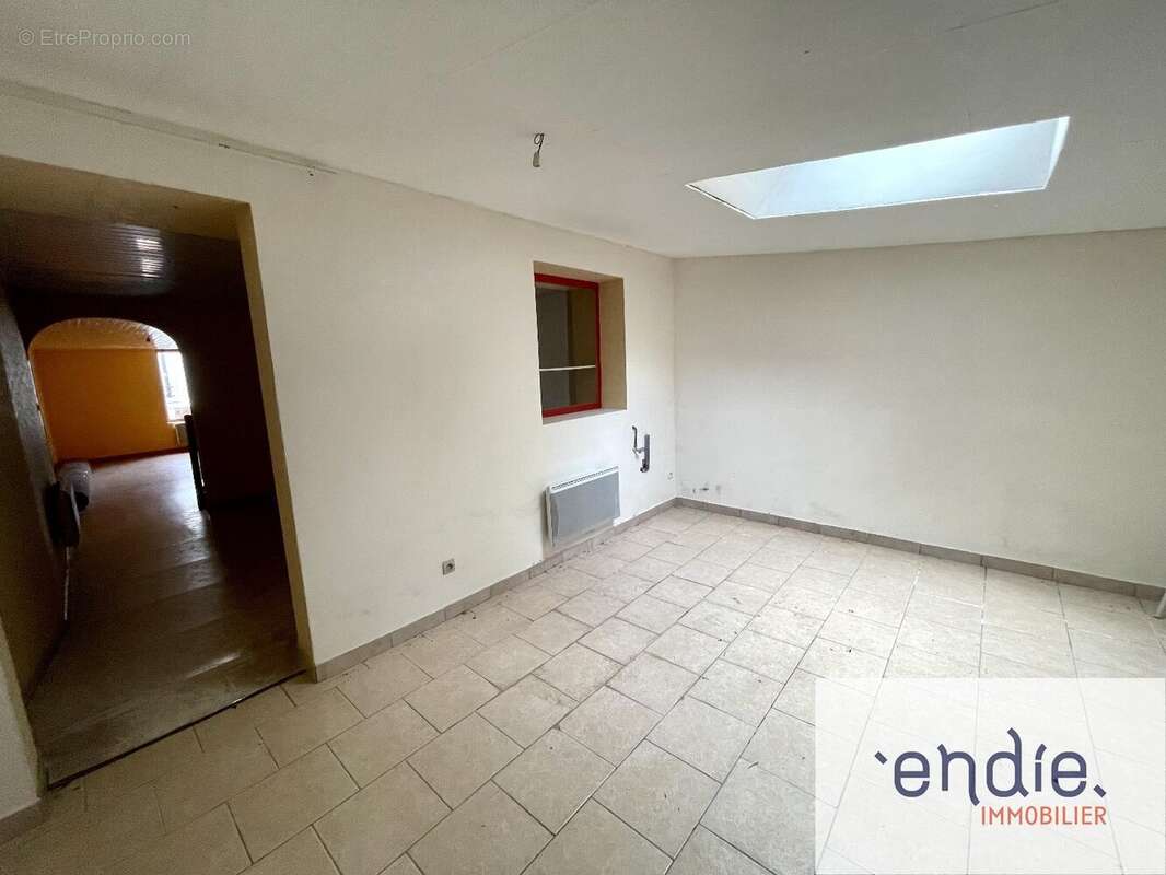 immeuble de 7 pièces de 179m² à Bourbonne Les Bains - photo 4