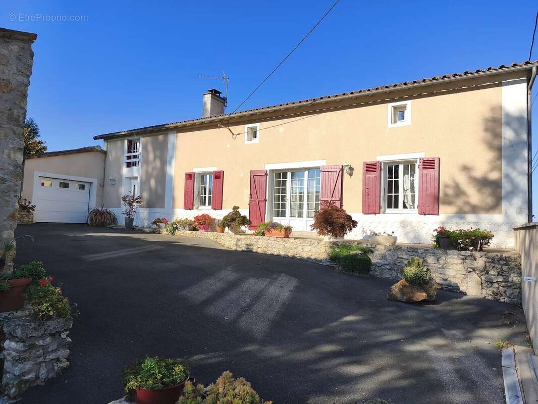Maison à SOUDAN