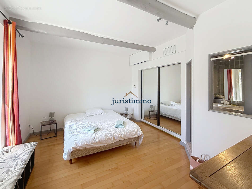 Maison à VAISON-LA-ROMAINE