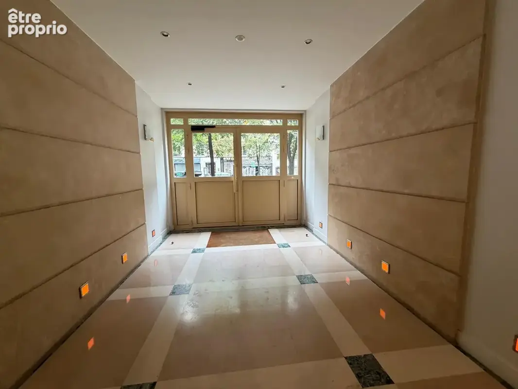A proximité de la place de l'etoile,appartement de standing de 91,03 m2 de 4 pièces au 5 éme étage avec ascens - photo 4